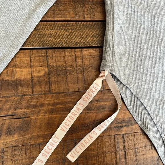Victoria's Secret Light Gray Long Sleeve Bodysuit - Picture 3 of 5